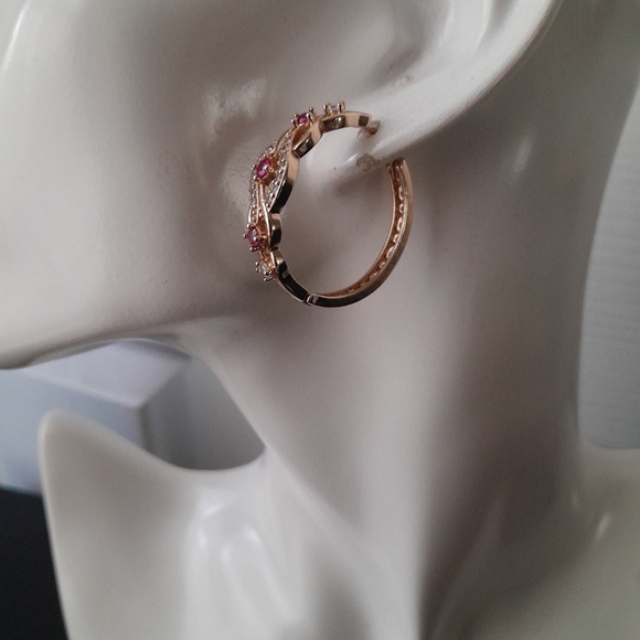 Large Gold Filled Huggie Style Hoop Earrings Pink and Clear Crystal's New - Picture 4 of 6